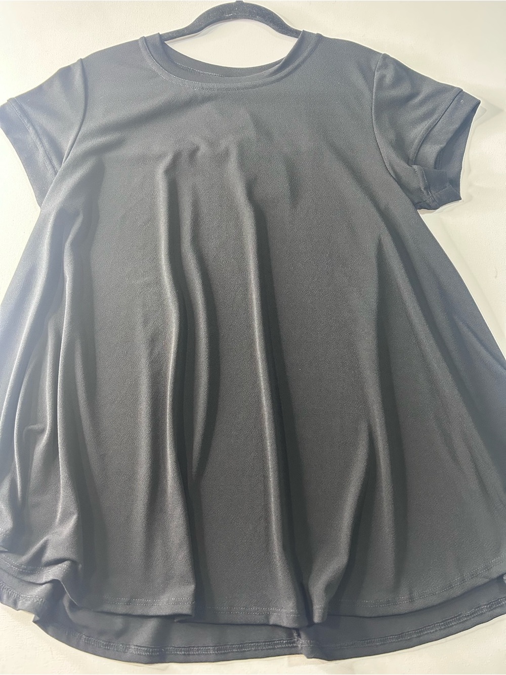 NWT Lularoe Small Erika Solid Black Flowy Short Sleeve T-Shirt